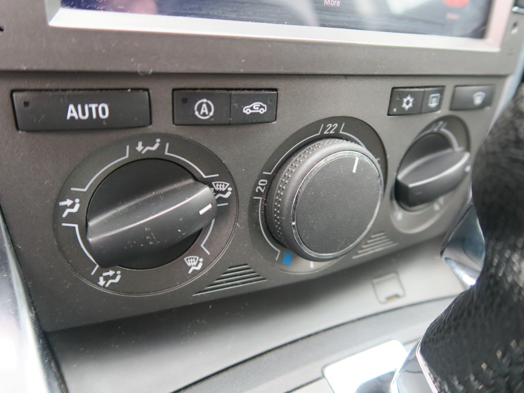 Opel Antara