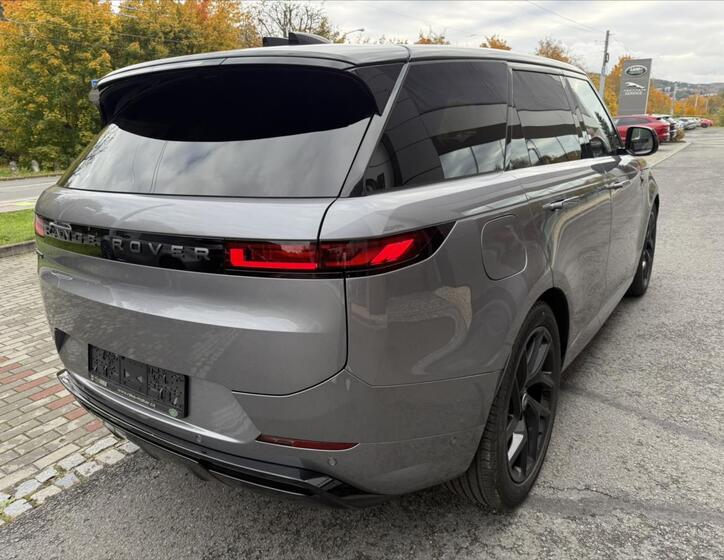 Land Rover Range Rover Sport 7