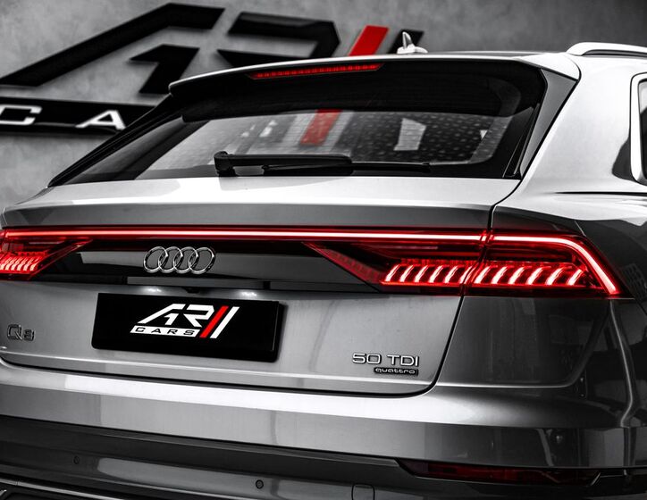 Audi Q8 8