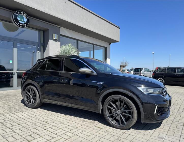 Volkswagen T-Roc 4