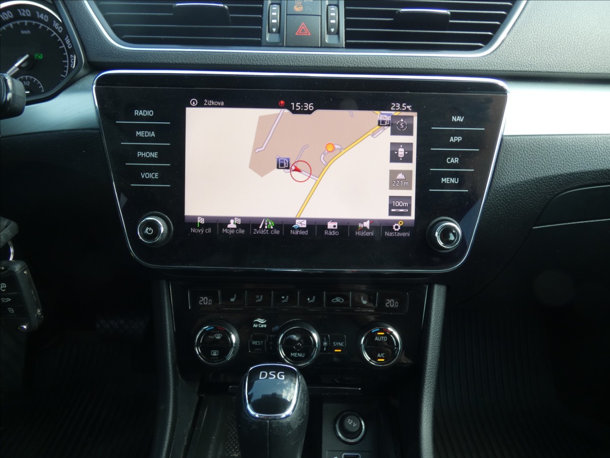 Škoda Superb
