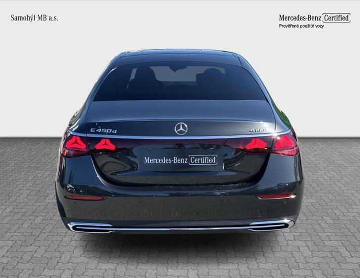 Mercedes-Benz Třídy E 4