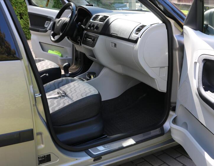Škoda Roomster 28