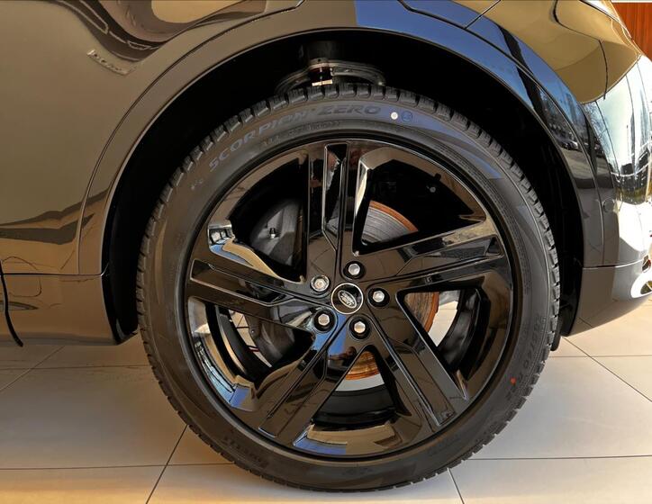 Land Rover Discovery 7