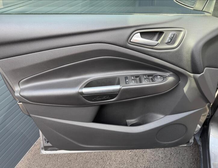 Ford Kuga 24