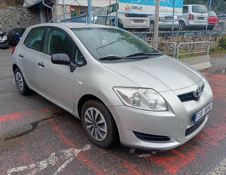 Toyota Auris 14