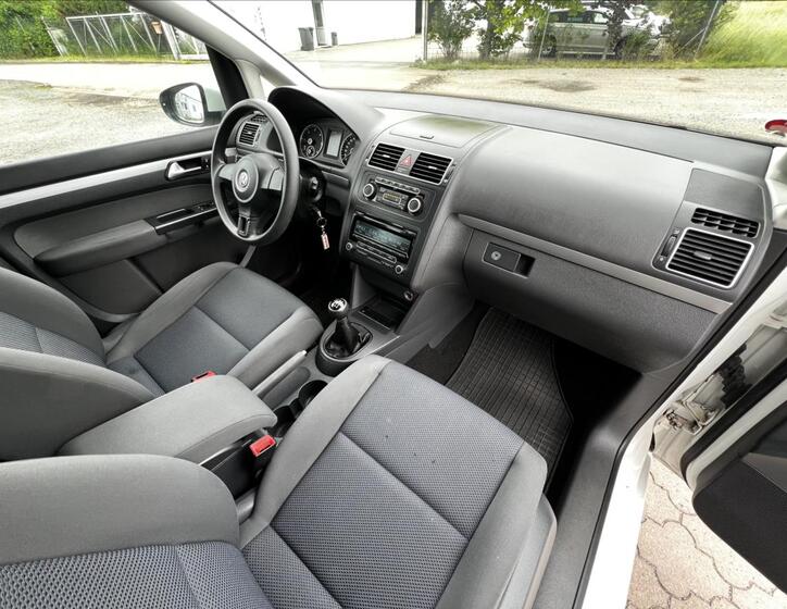 Volkswagen Touran 22
