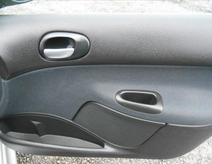 Peugeot 206 18