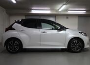 Toyota Yaris 4
