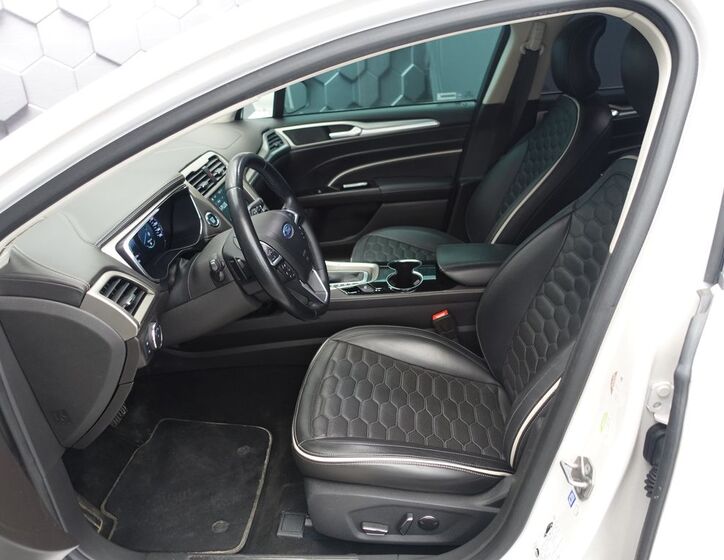 Ford Mondeo 26
