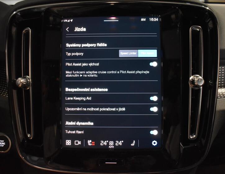 Volvo XC40 21