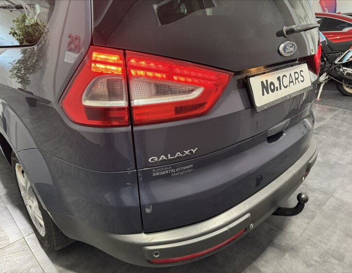 Ford Galaxy 24