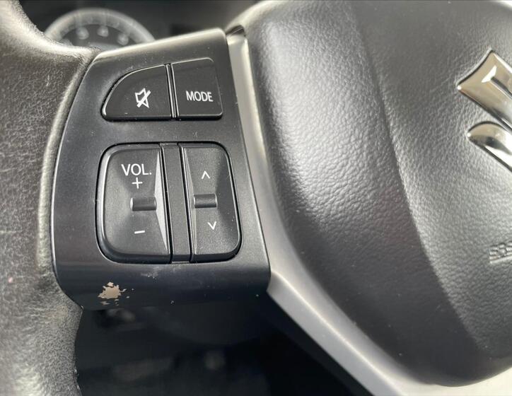 Suzuki Swift 16