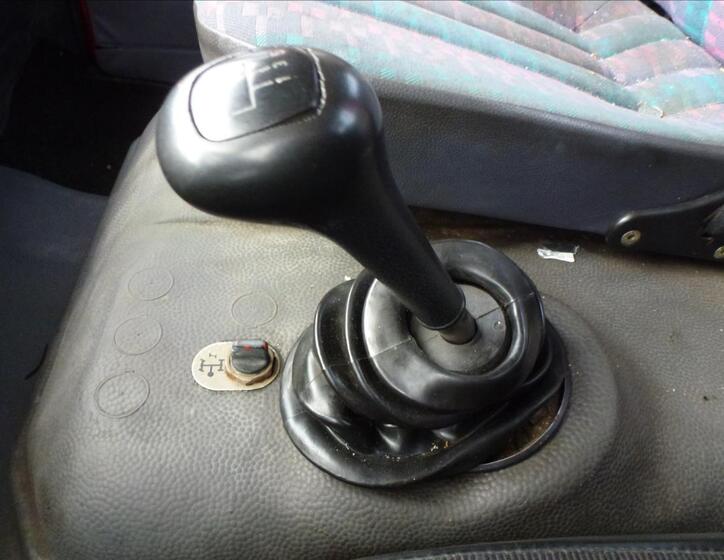 Mercedes-Benz Ostatní 44