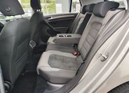 Volkswagen Golf 11