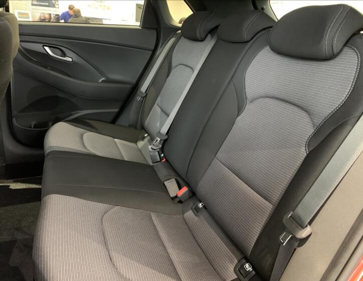 Hyundai i30 11