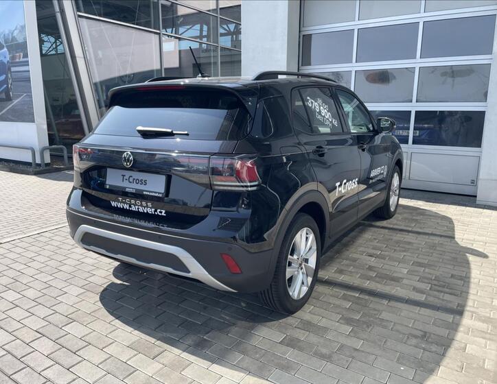 Volkswagen T-Cross 6