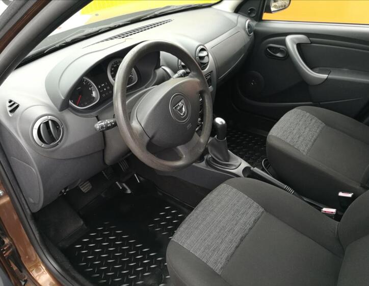Dacia Duster 8