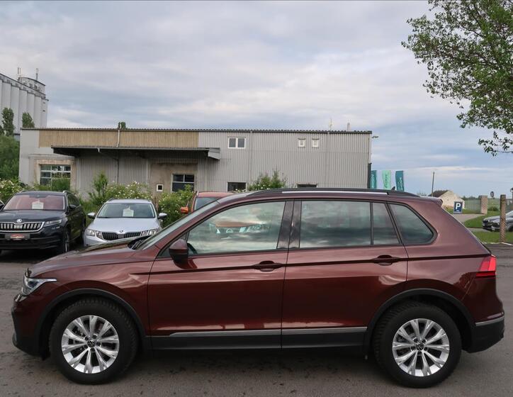 Volkswagen Tiguan 6