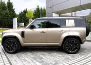 Land Rover Defender 2