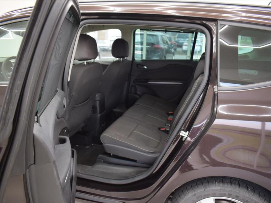 Opel Zafira 11