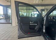 Mercedes-Benz EQB 9