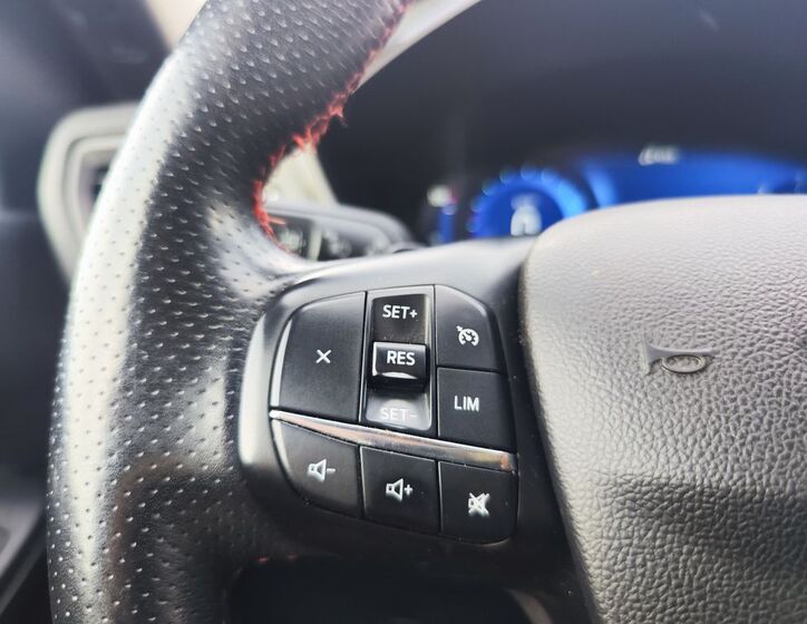 Ford Kuga 23