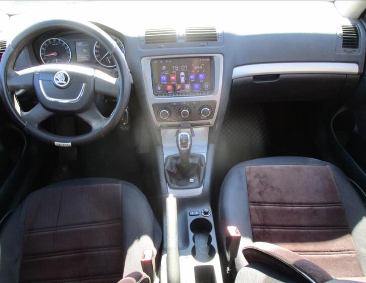 Škoda Octavia 12