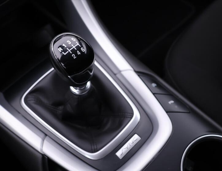 Ford Mondeo 24