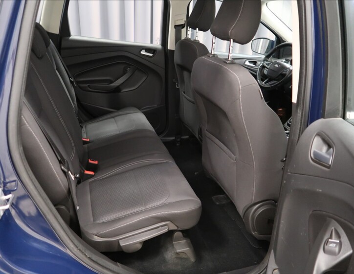 Ford Kuga 9