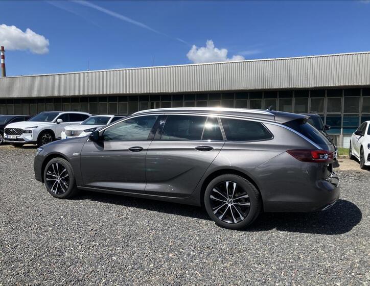 Opel Insignia 4