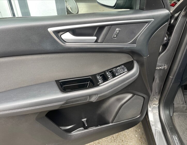Ford Galaxy 22
