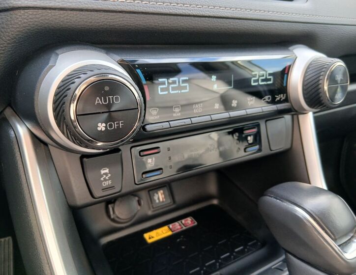 Toyota RAV4 28