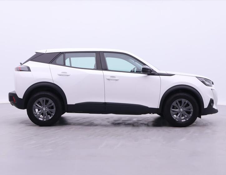 Peugeot 2008 8