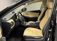 Lexus NX 300h 6