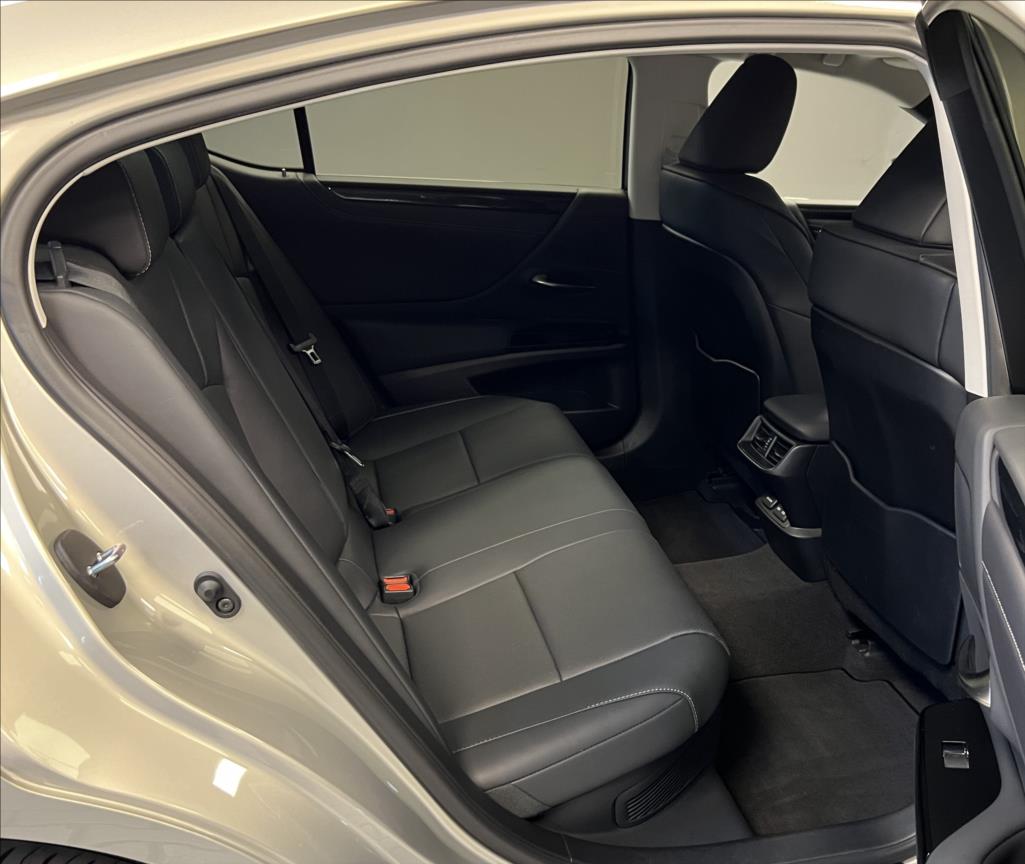 Lexus ES 300