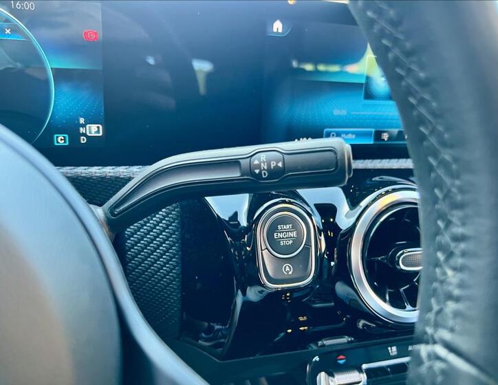 Mercedes-Benz CLA 28