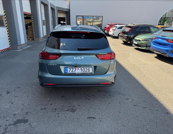 KIA Ceed 4