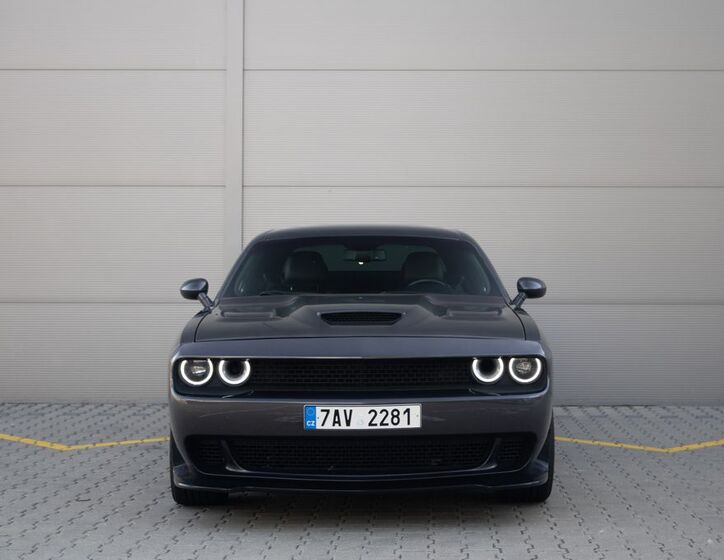 Dodge Challenger 2