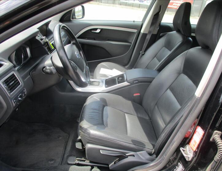 Volvo XC70 7