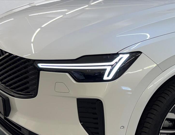 Volvo XC90 5