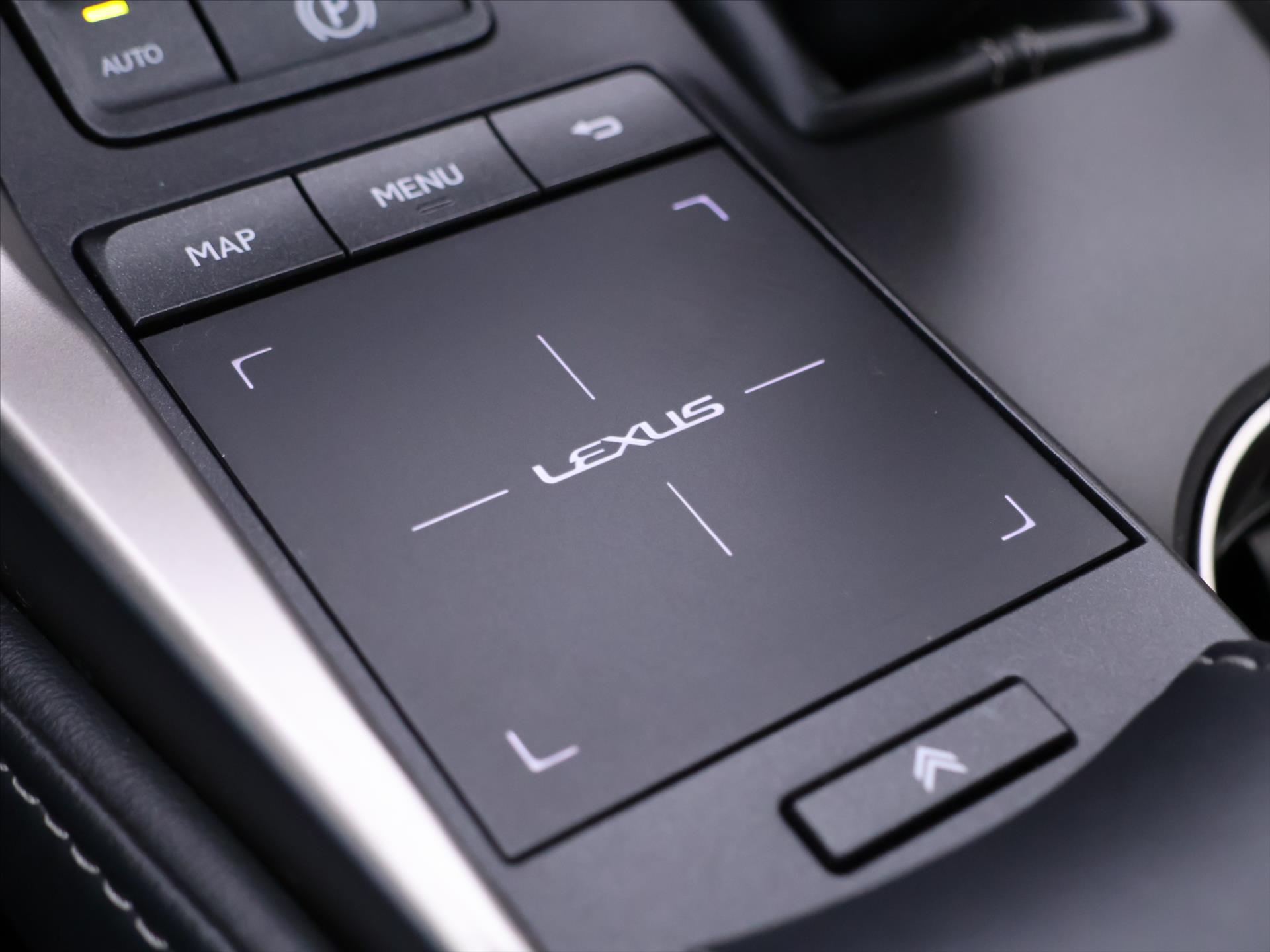 Lexus NX 300h