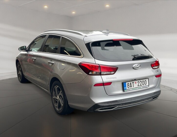 Hyundai i30 4