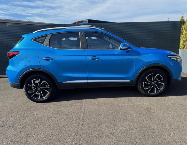 MG ZS 6