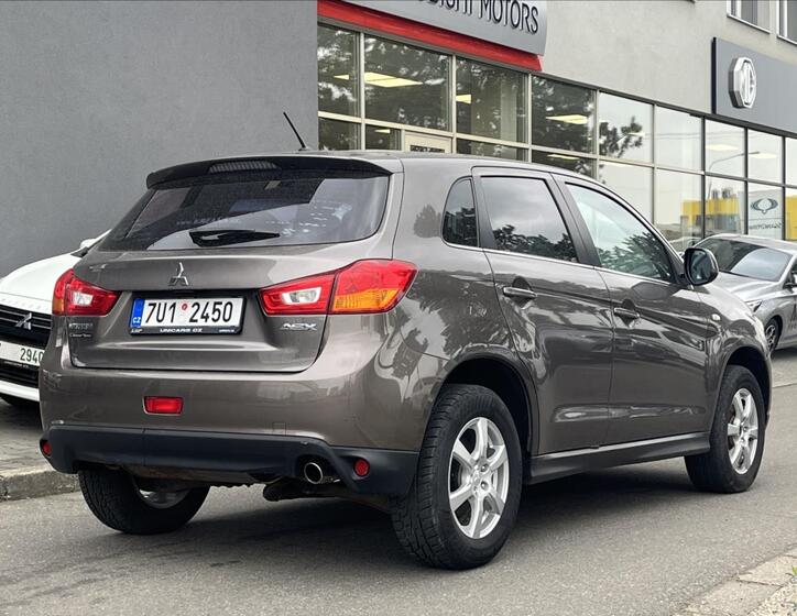 Mitsubishi ASX 5