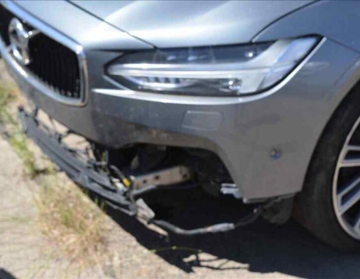 Volvo S90 8