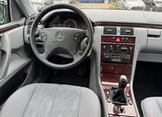 Mercedes-Benz Třídy E 38