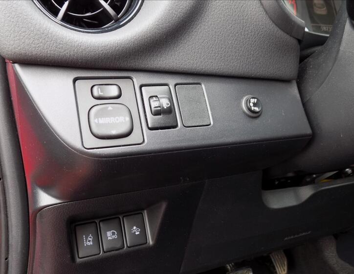 Toyota Yaris 20