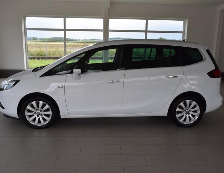 Opel Zafira 5