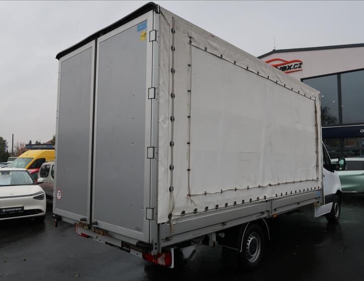 Mercedes-Benz Sprinter 3